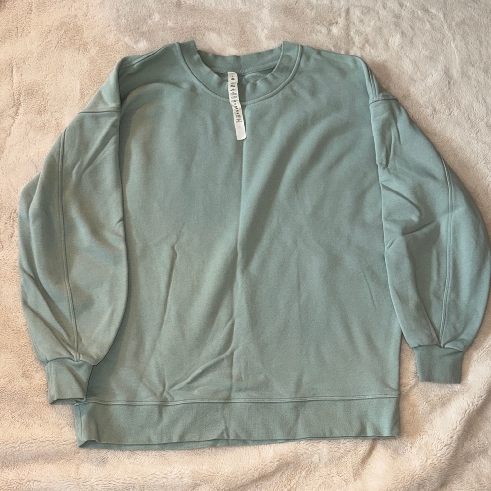 Lululemon Athletica Perfectly Oversized Crew in silver blue